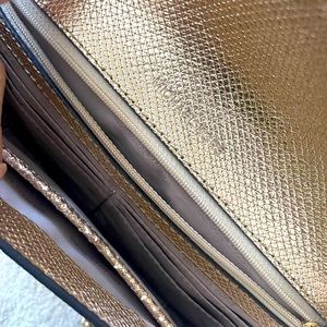 micheal kors clutch